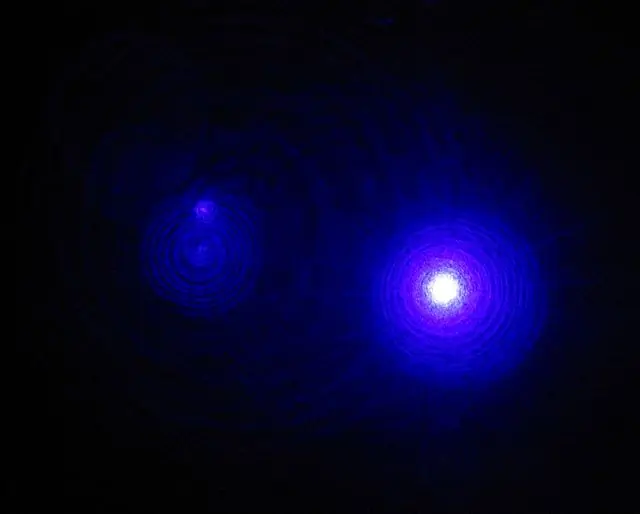 Picture of light emitted by a HeCd laser.