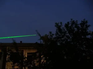 Green laser pointer 100mW night